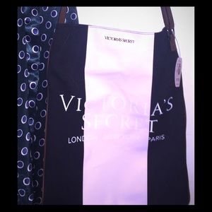 Victoria’s Secret purse